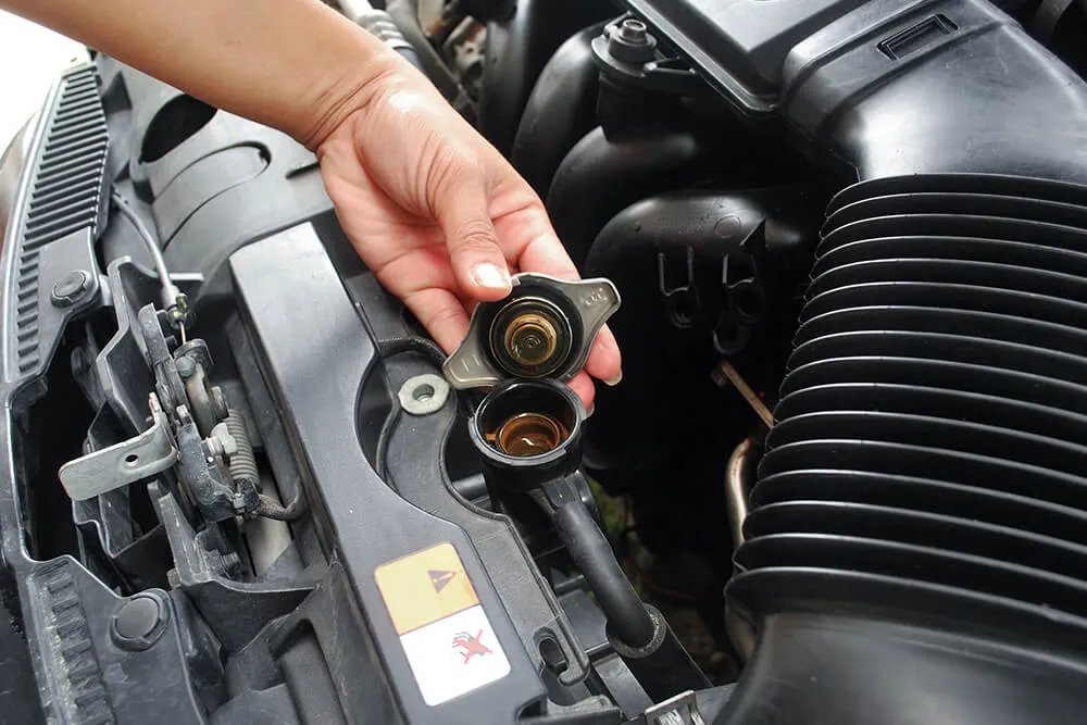 Signs My Land Rover's Thermostat Needs to Be Replaced